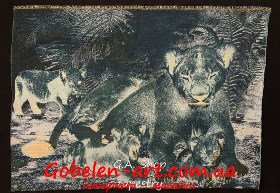 Гобелен Левиця і левенята 106х76 фото — Магазин Gobelen Art
